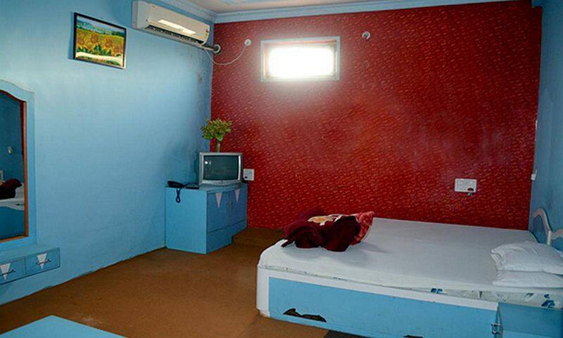 Hotel Shri Radha, Bina 2